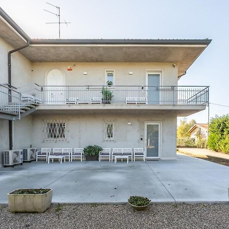 Bed Gold Apartment Castelnuovo del Garda Exterior photo
